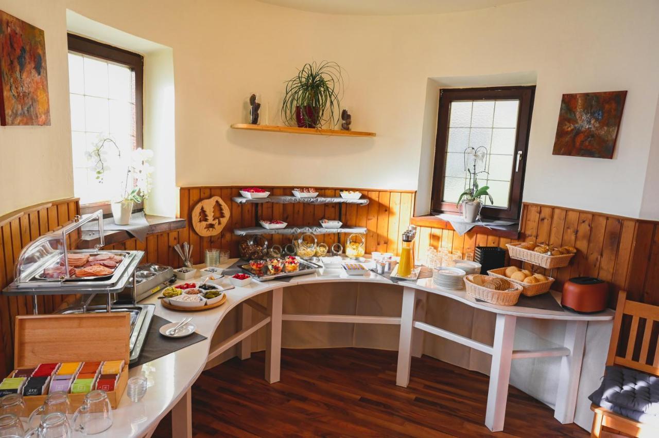 Pension Bayerwald Mit Ferienwohnung โบเดนไมส์ ภายนอก รูปภาพ