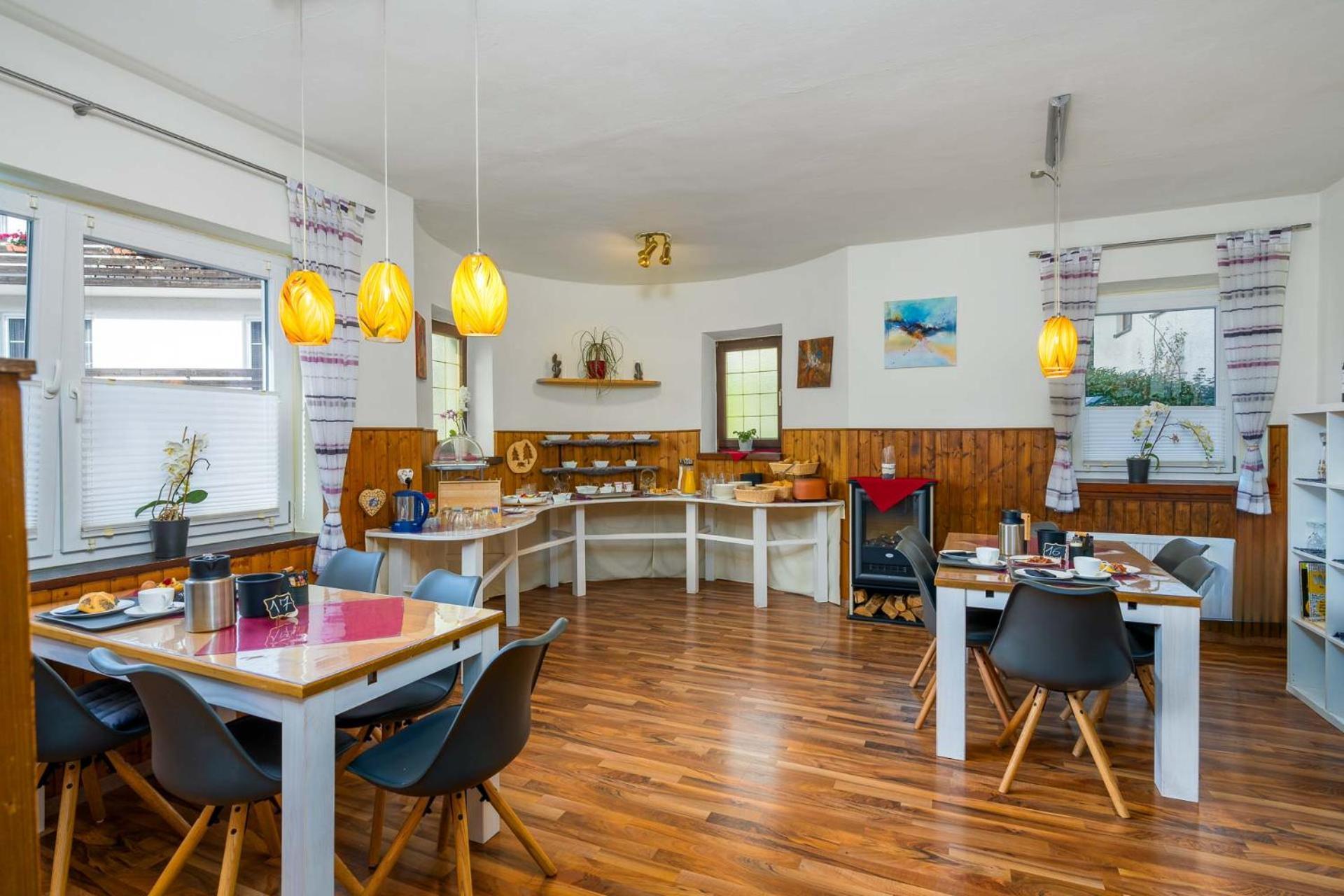 Pension Bayerwald Mit Ferienwohnung โบเดนไมส์ ภายนอก รูปภาพ